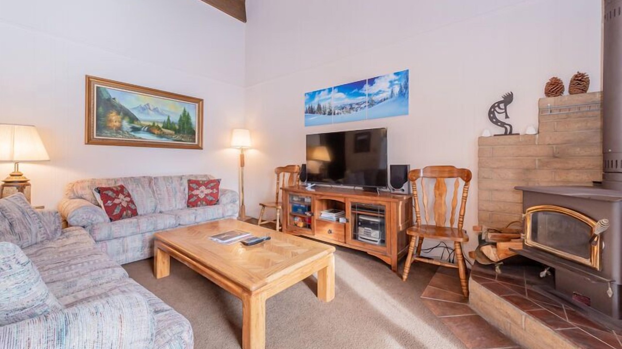 Photo of Bedroom in Mammoth Lakes