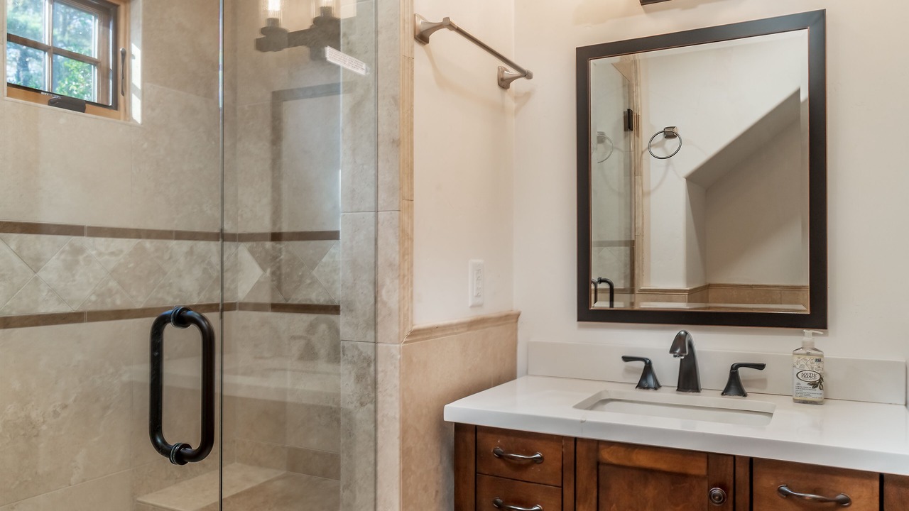 Photo of Bathroom in Happy Hill