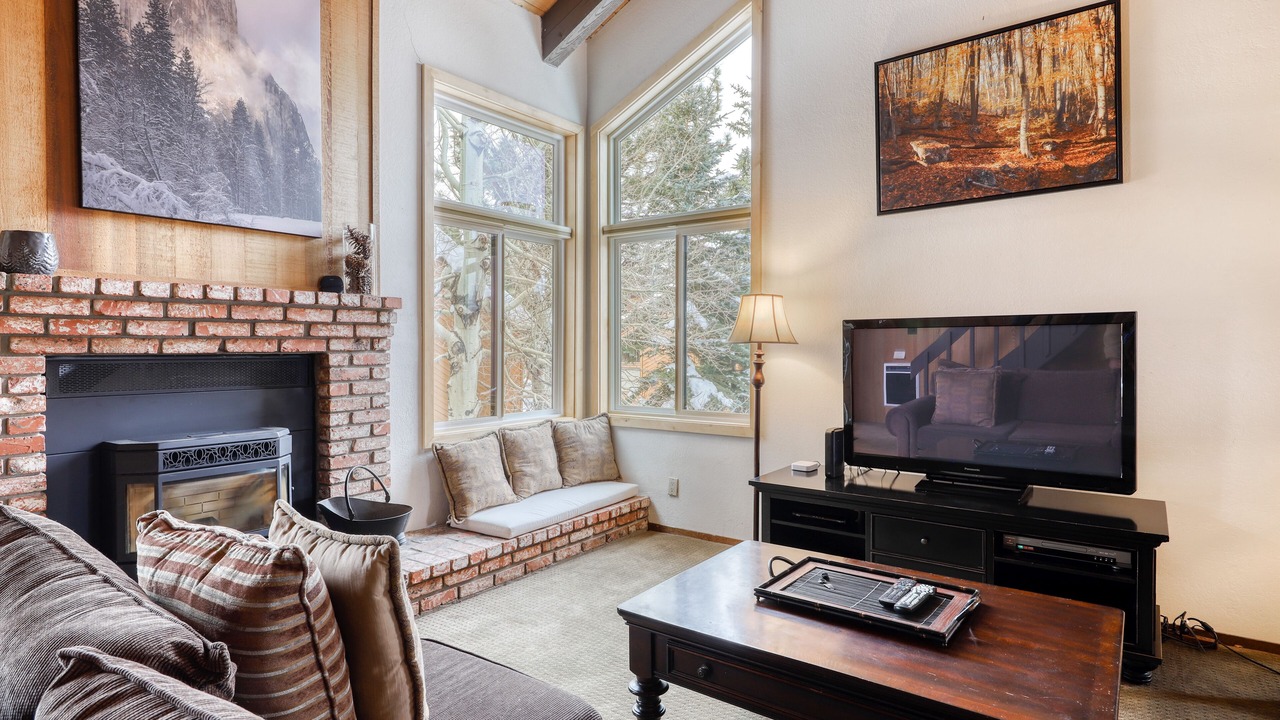 Photo of Livingroom in Mammoth Lakes
