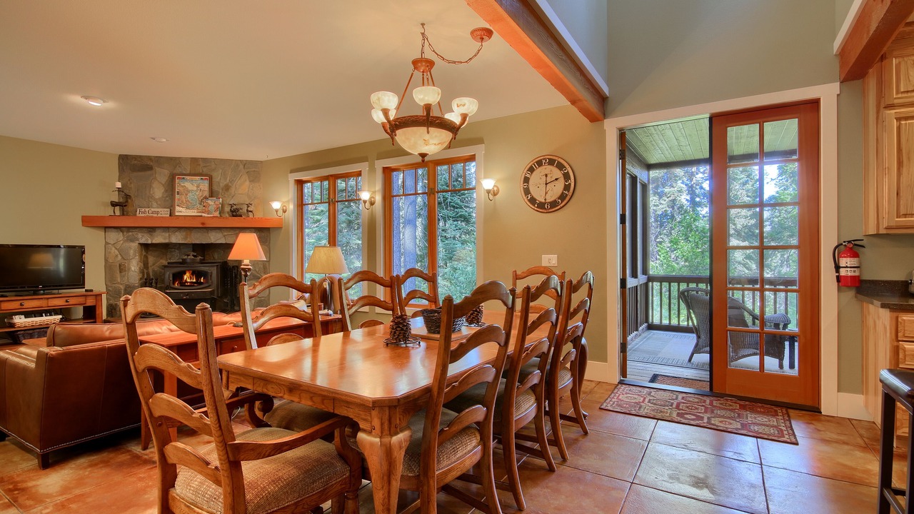 Photo of Patio Balcony in Fish Camp