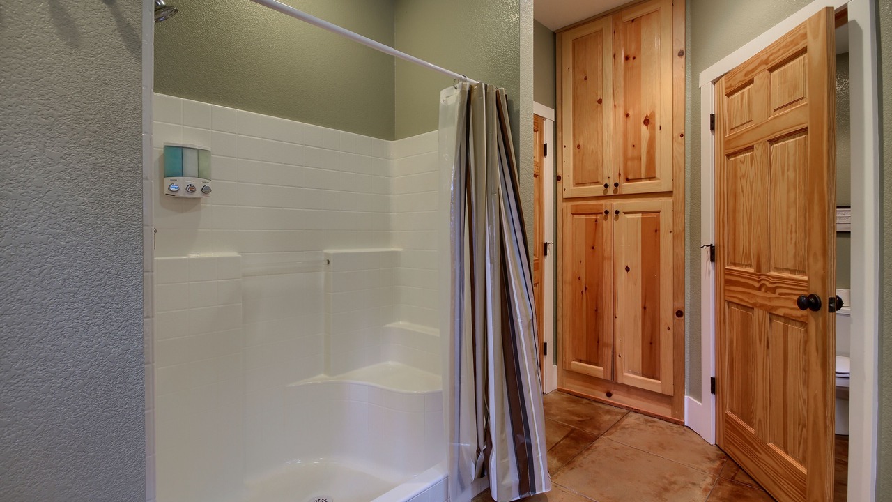 Photo of Bathroom in Fish Camp