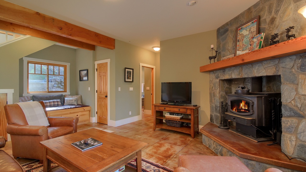 Photo of Bedroom in Fish Camp
