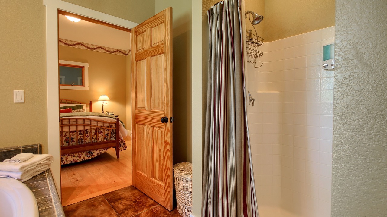 Photo of Bedroom in Fish Camp