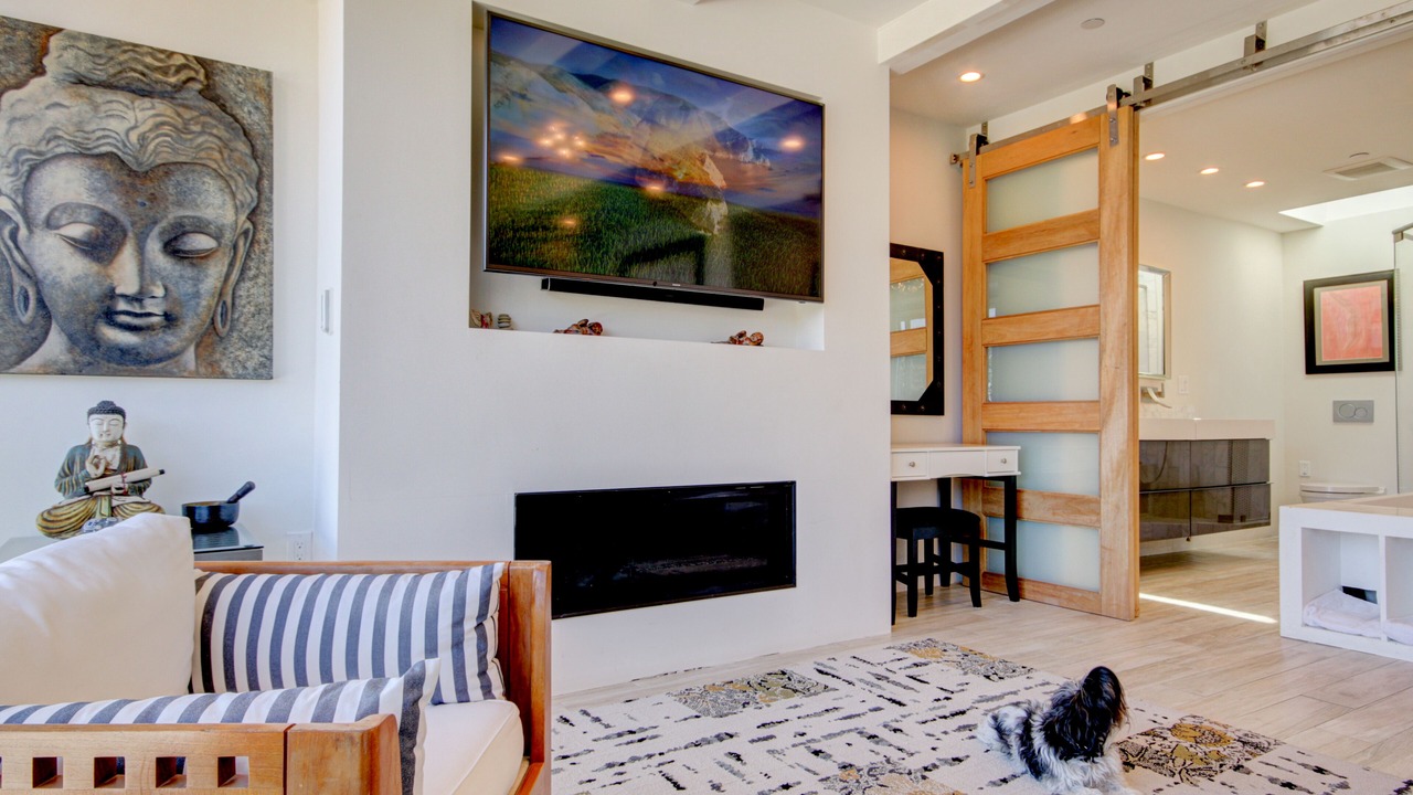 Photo of Livingroom in Marin City