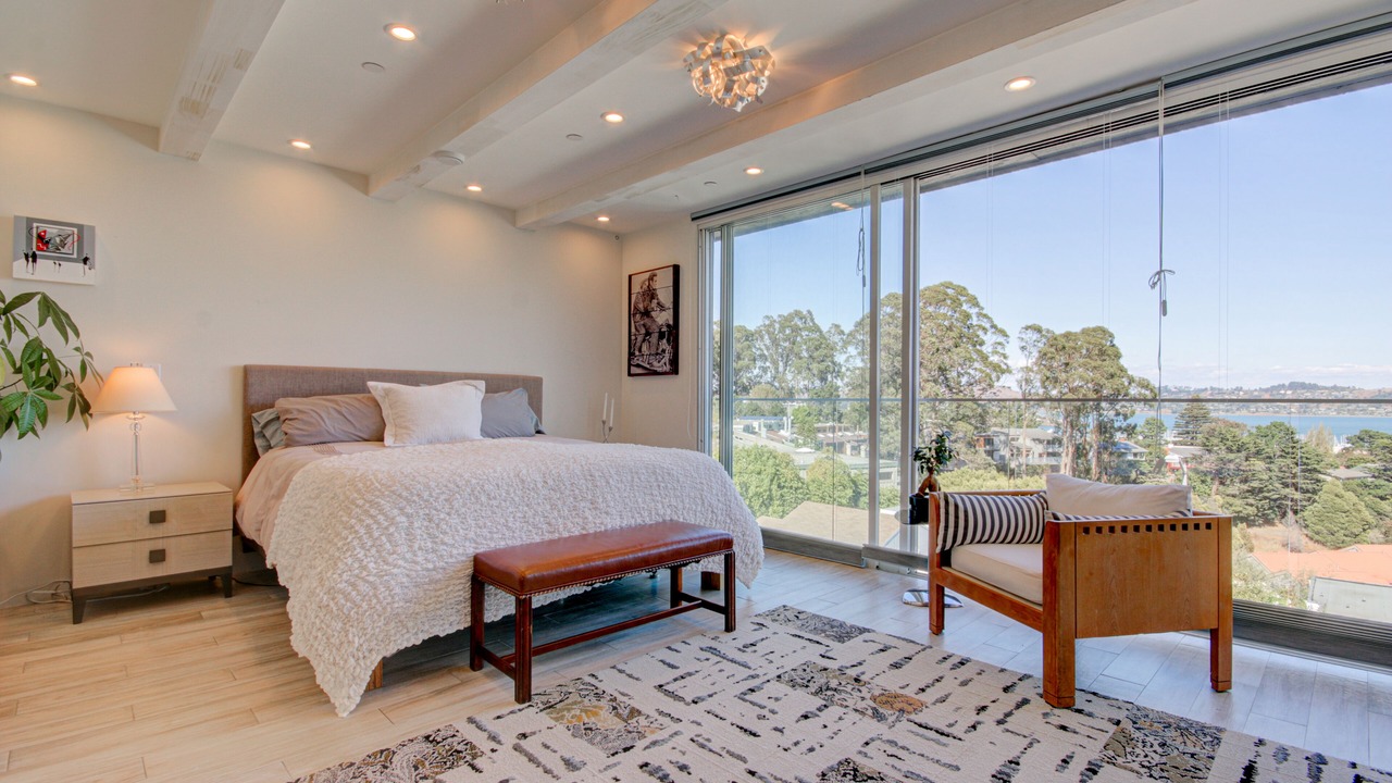 Photo of Bedroom in Marin City