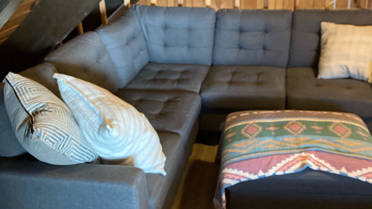 Photo of Livingroom in Pioneer Trail