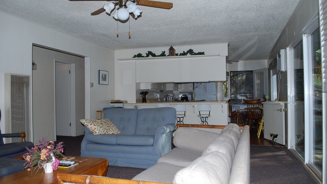 Photo of Livingroom in Bass Lake