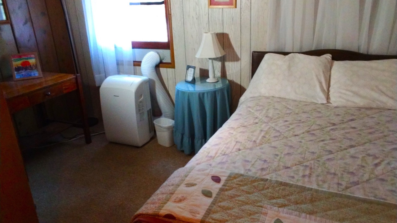 Photo of Bedroom in Bass Lake