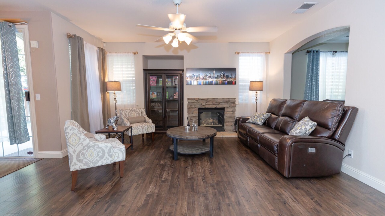 Photo of Livingroom in Roosevelt