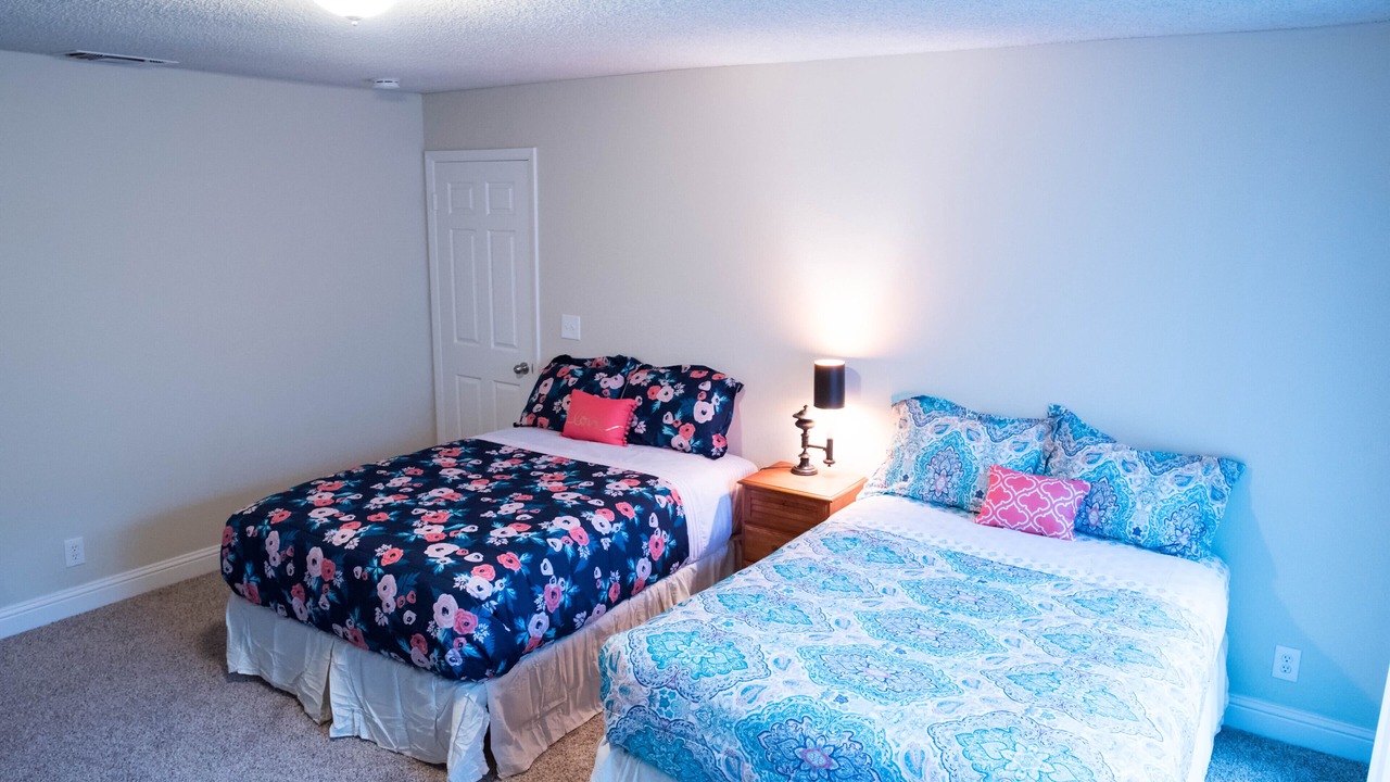 Photo of Bedroom in Raisin
