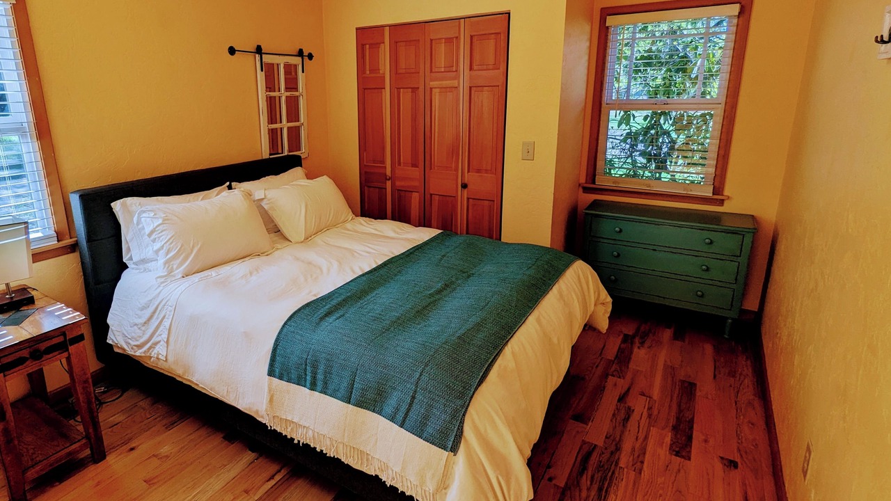 Photo of Bedroom in Mount Shasta