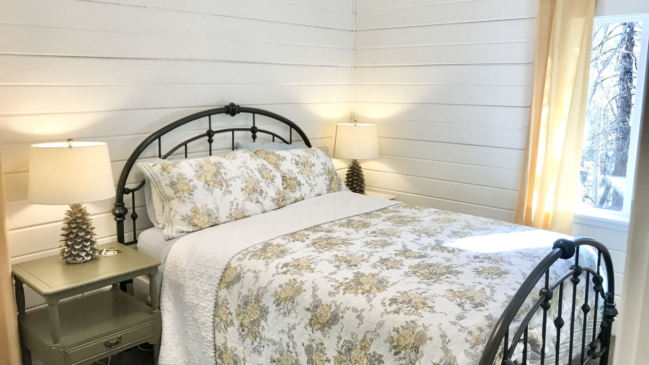 Photo of Bedroom in Twain Harte