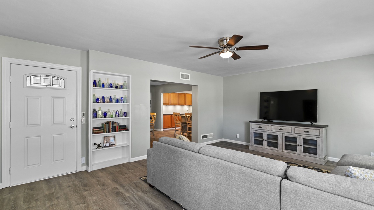 Photo of Livingroom in Lake Hughes