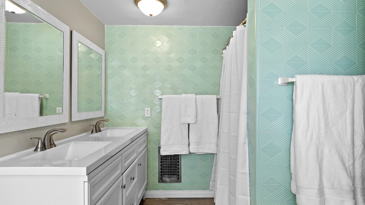 Photo of Bathroom in Lake Hughes