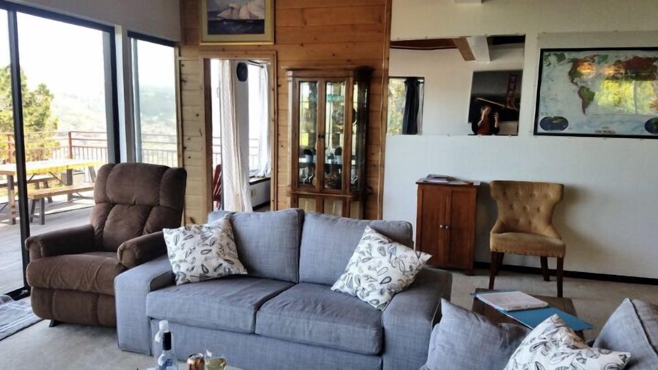 Photo of Livingroom in Pacifica