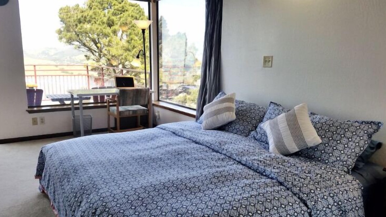 Photo of Bedroom in Pacifica