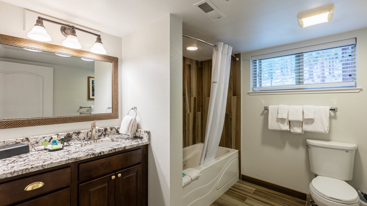 Photo of Bathroom in Elk Point