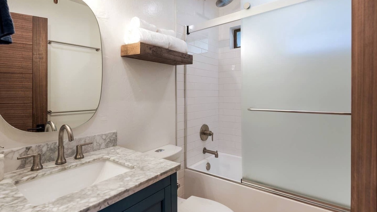 Photo of Bathroom in Sunnyside
