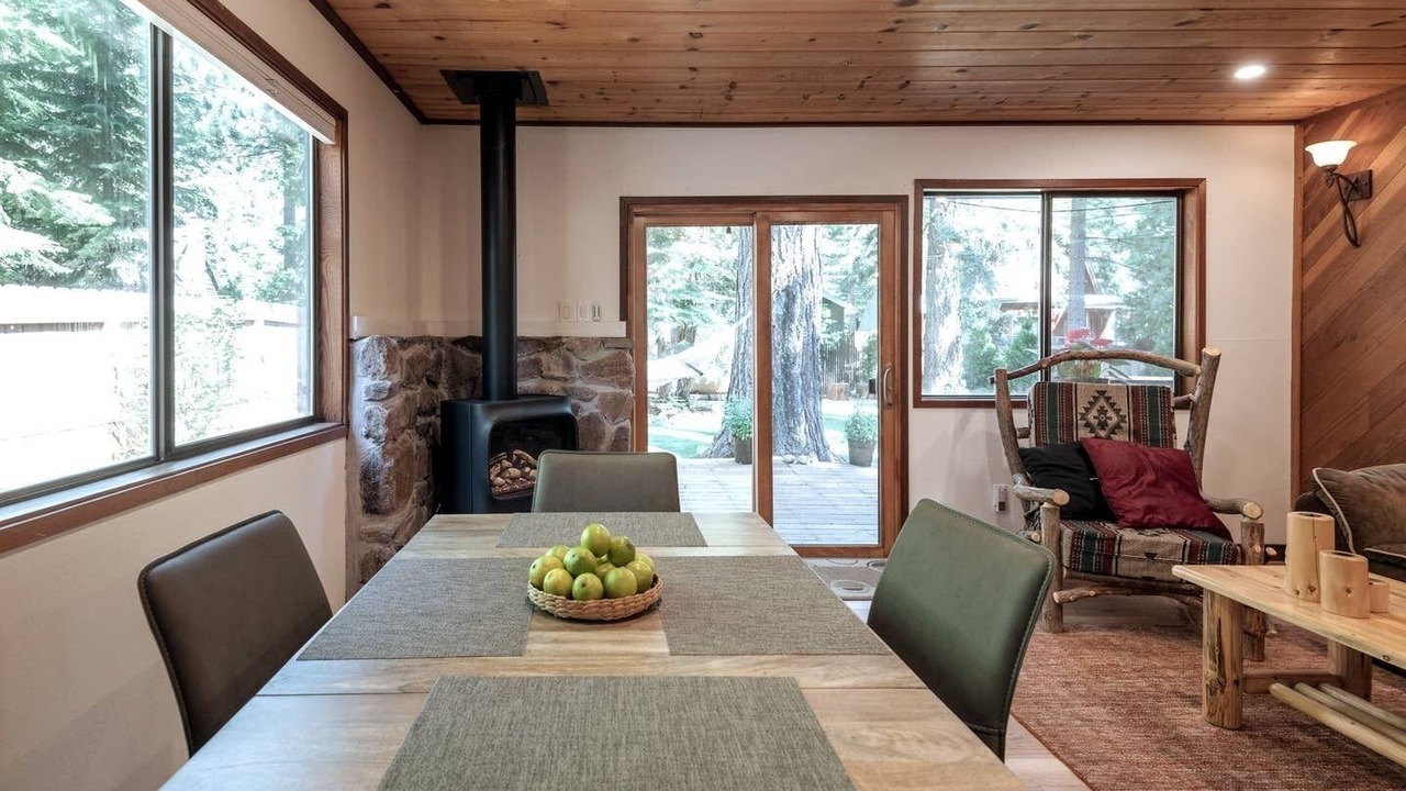 Photo of Livingroom in Sunnyside