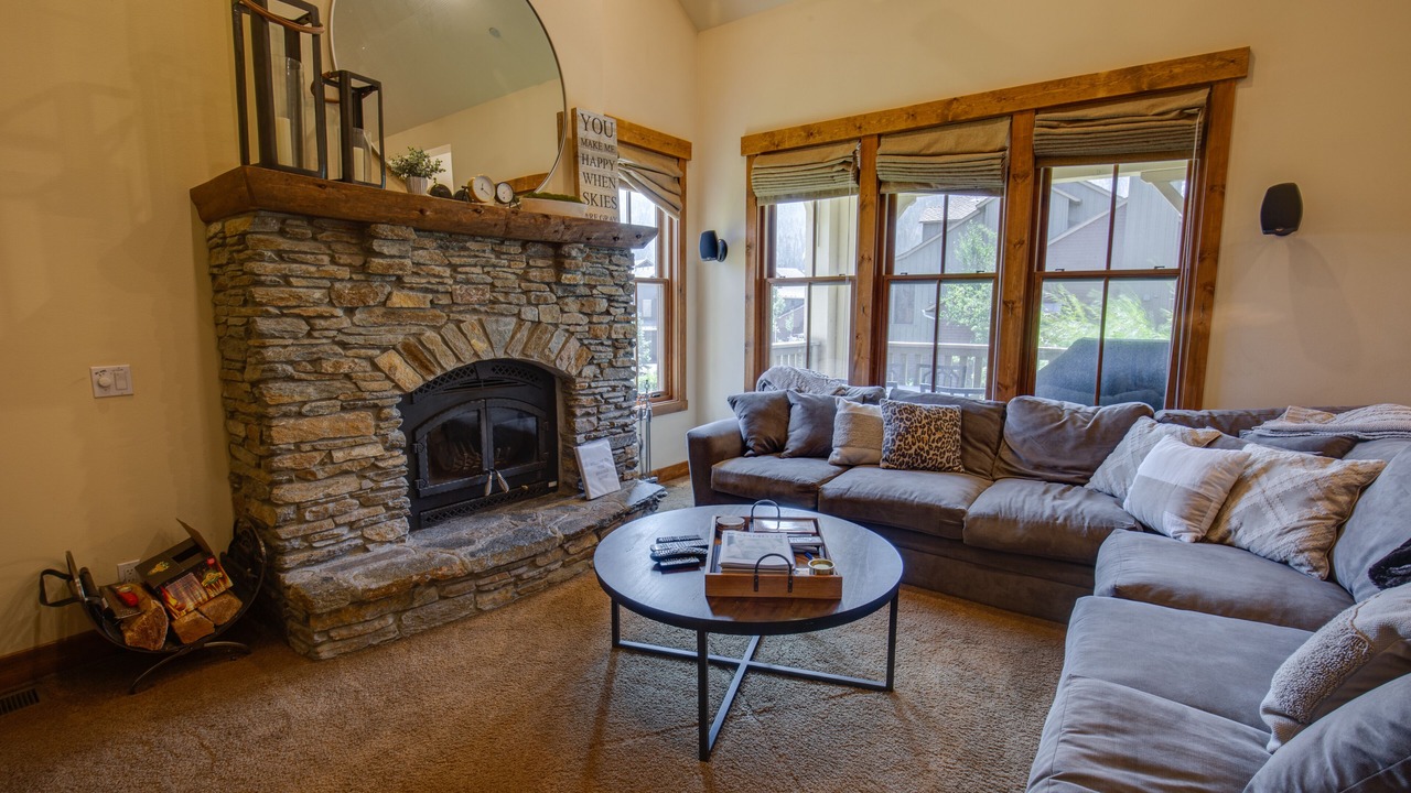 Photo of Livingroom in Mammoth Lakes