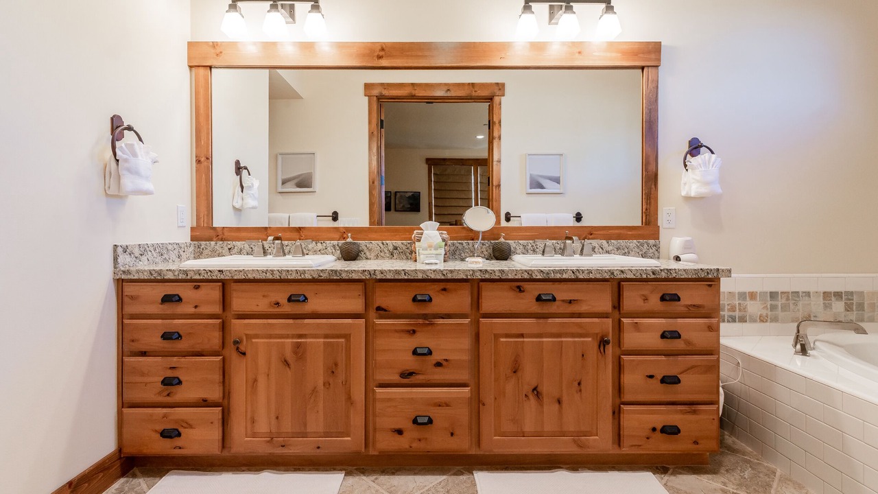 Photo of Bathroom in Mammoth Lakes