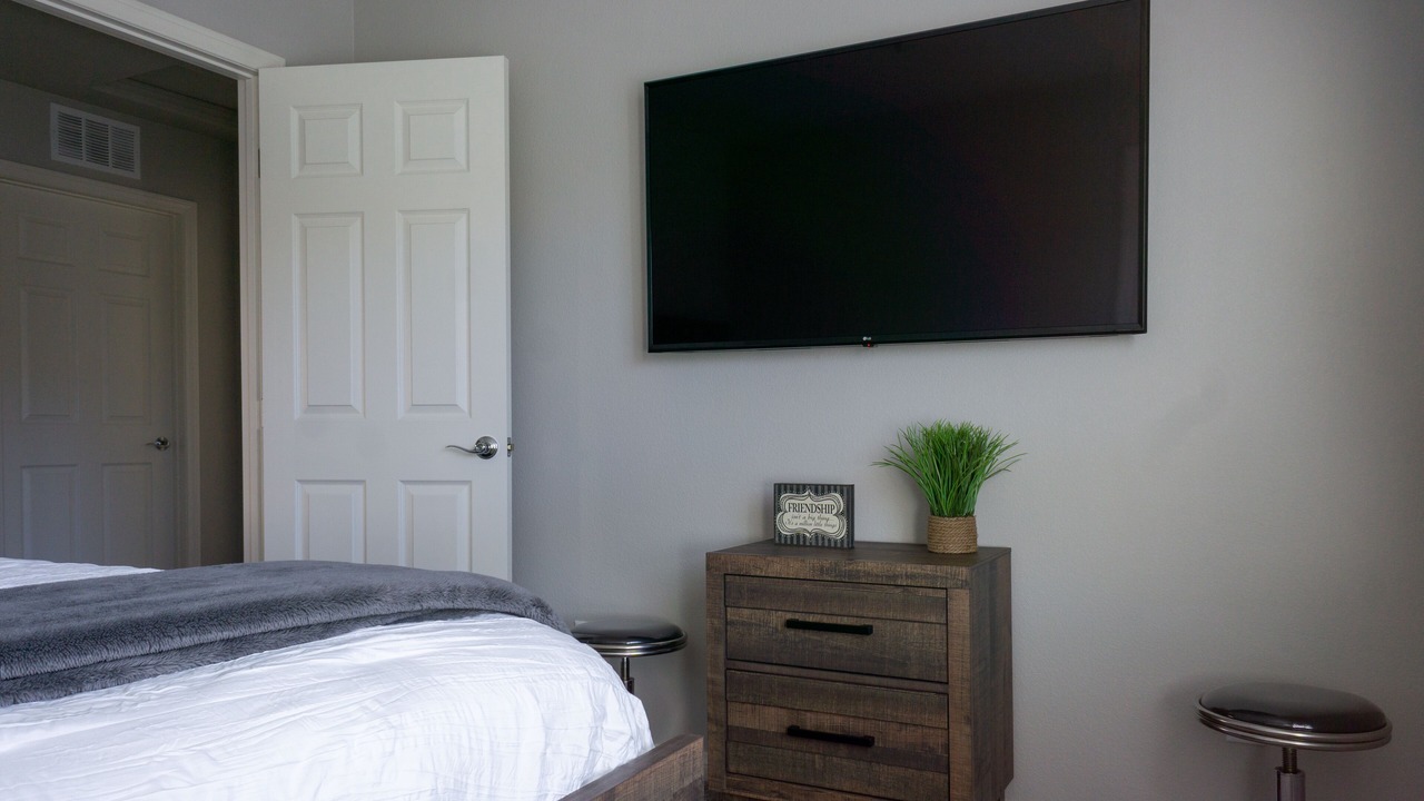 Photo of Bedroom in Enterprise