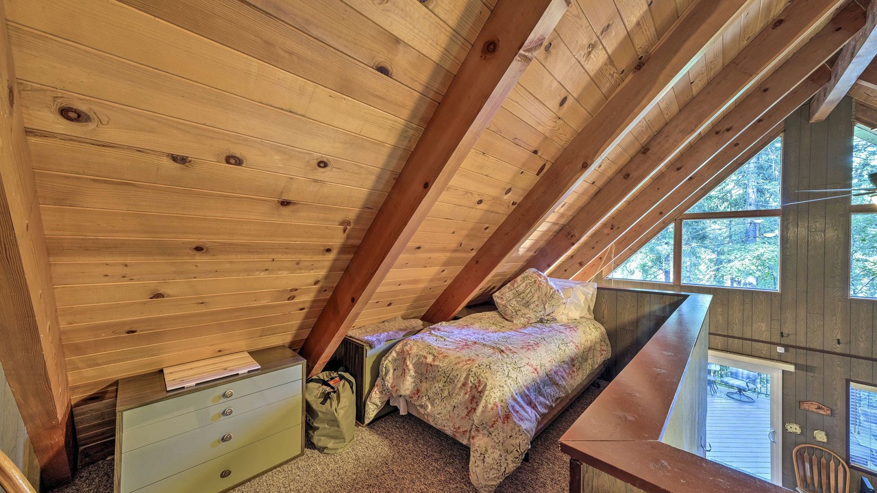 Photo of Bedroom in Twain Harte
