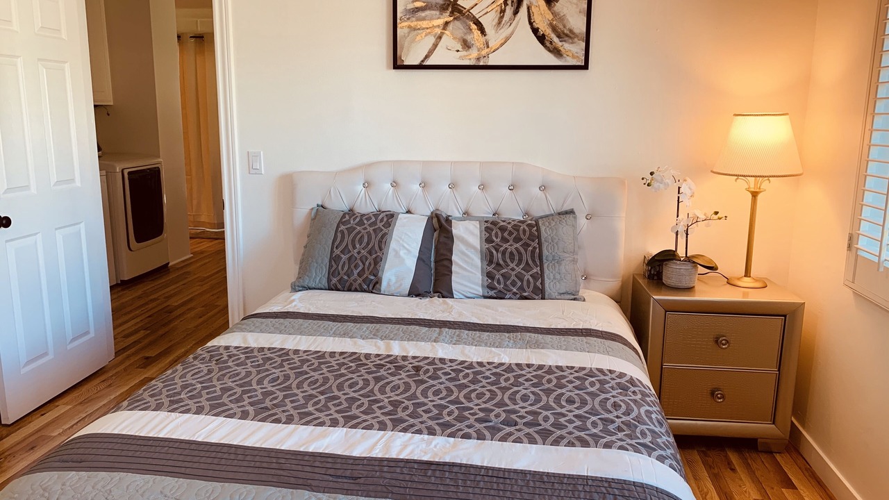 Photo of Bedroom in Sherwood Forest and Thistle Development