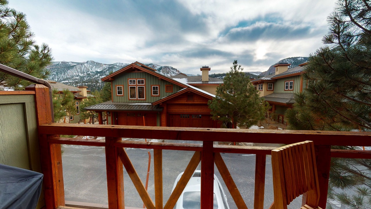 Photo of Outdoor in Mammoth Lakes