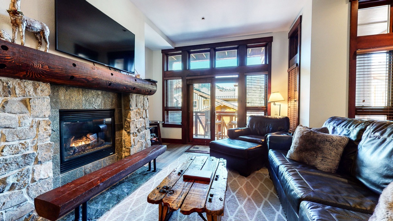 Photo of Livingroom in Mammoth Lakes