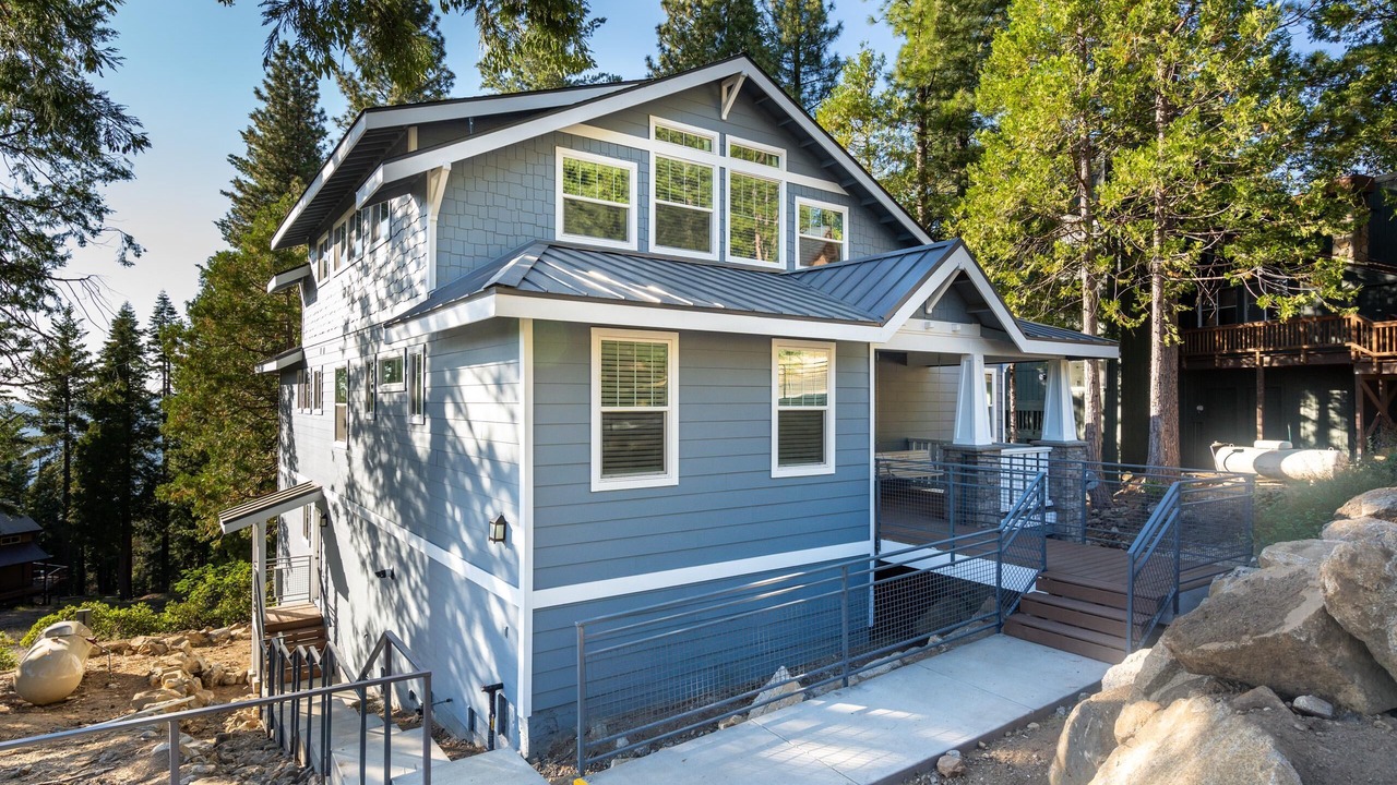 Photo of Outdoor in Yosemite West