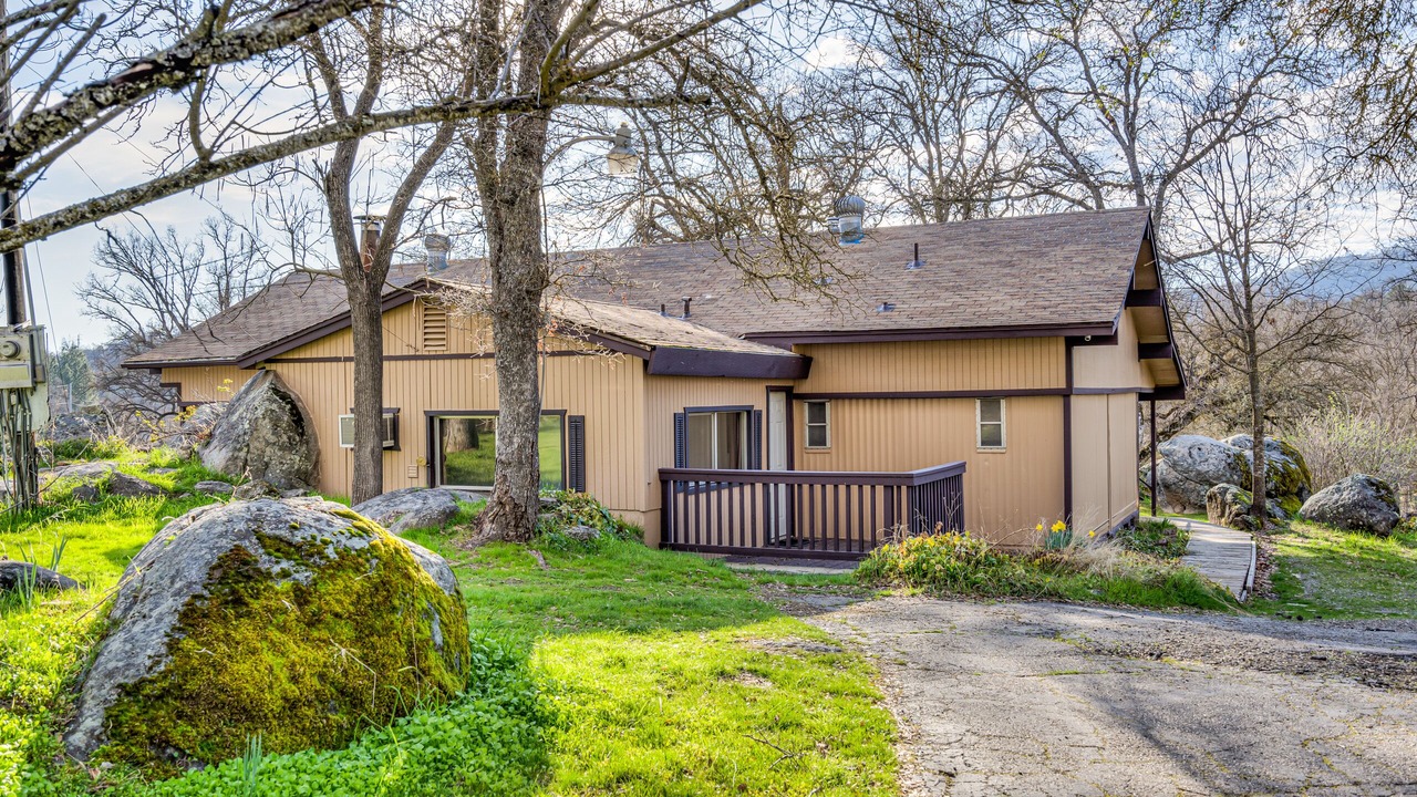 Photo of Outdoor in Oakhurst