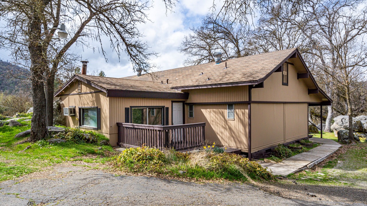 Photo of Outdoor in Oakhurst