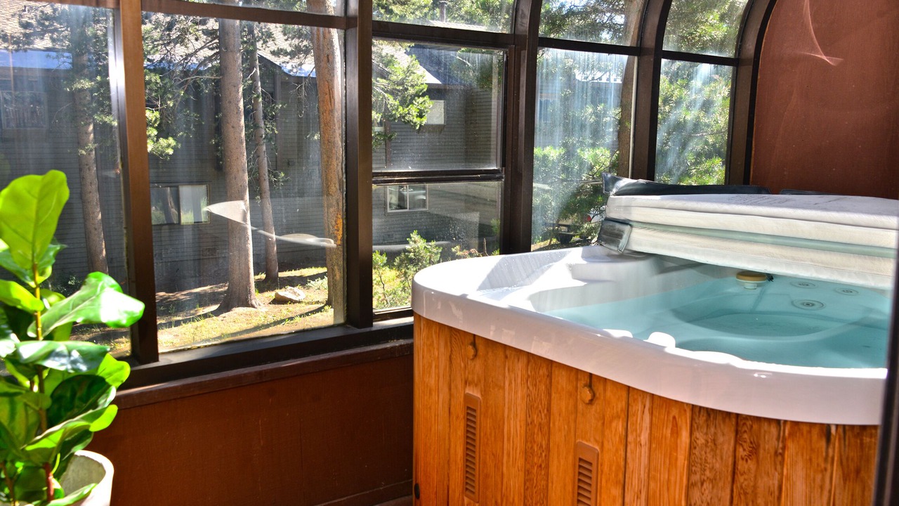 Photo of Bedroom in Mammoth Lakes