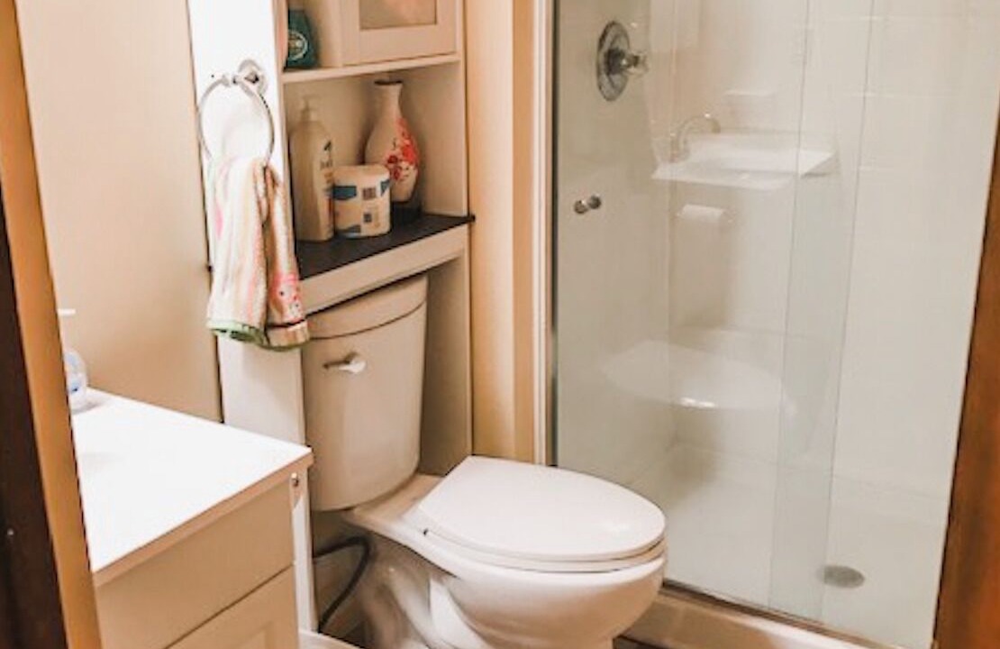 Photo of Bathroom in Groveland