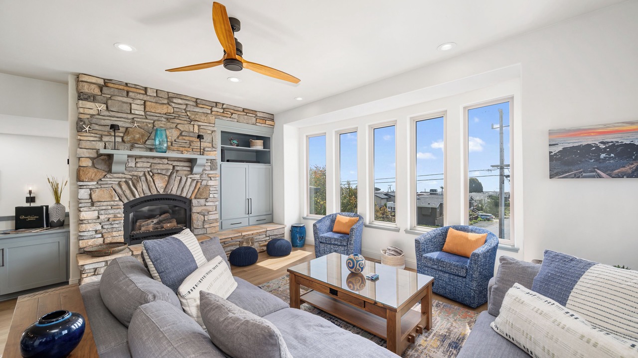 Photo of Livingroom in Marine Terrace