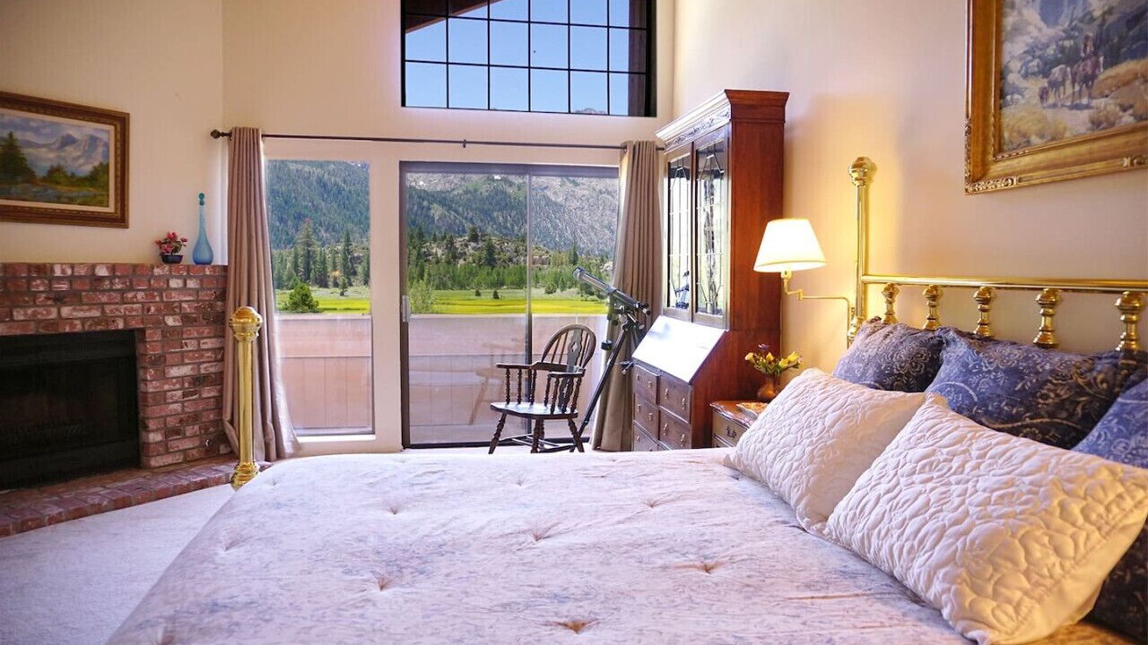 Photo of Bedroom in June Lake