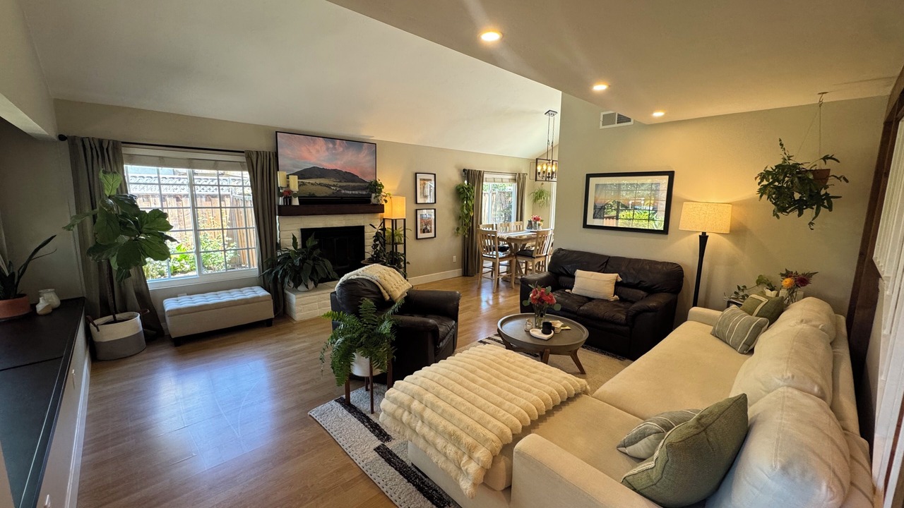 Photo of Livingroom in San Luis Obispo