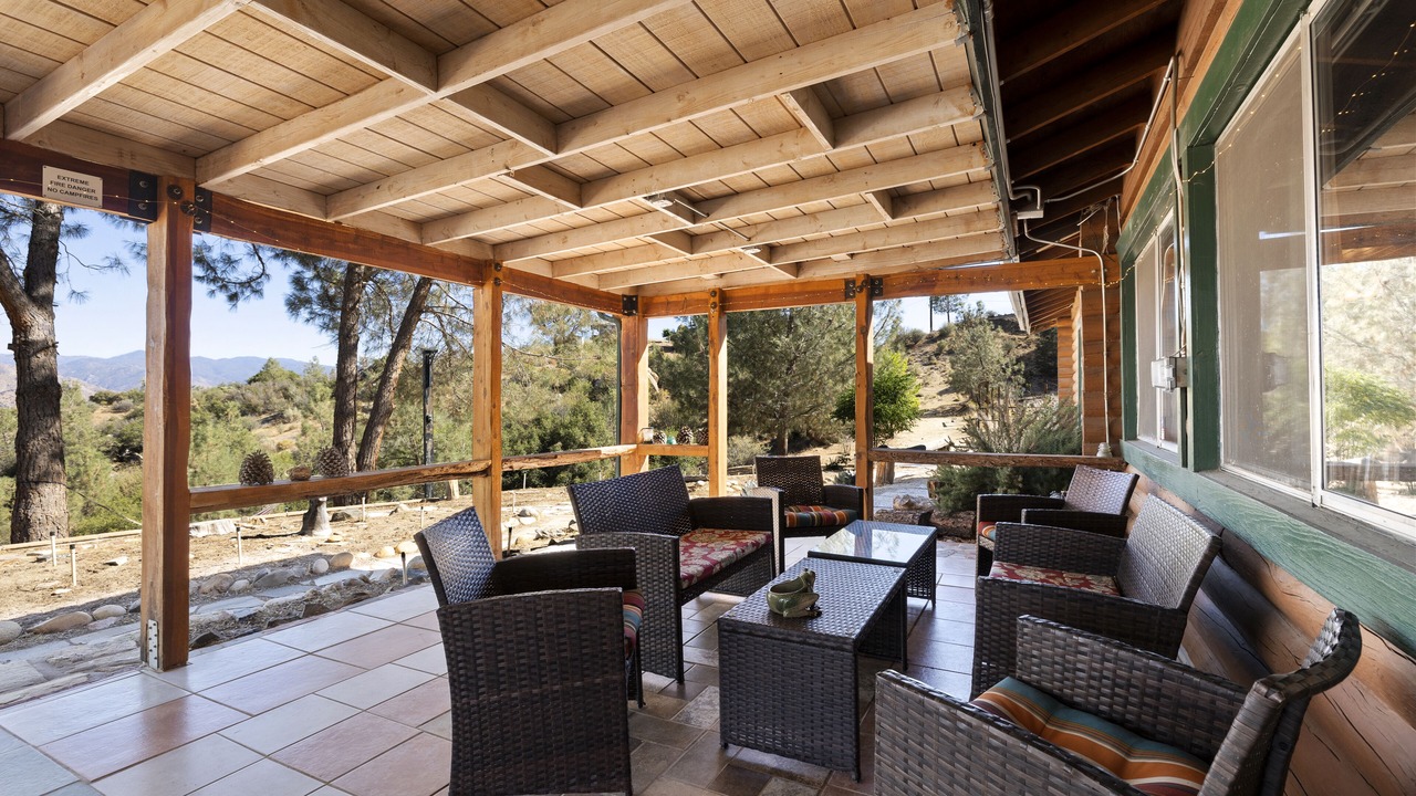 Photo of Patio Balcony in Wofford Heights