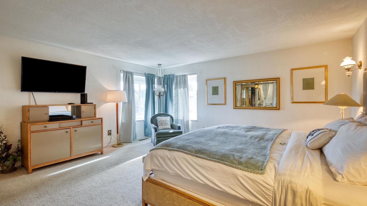 Photo of Bedroom in Marina