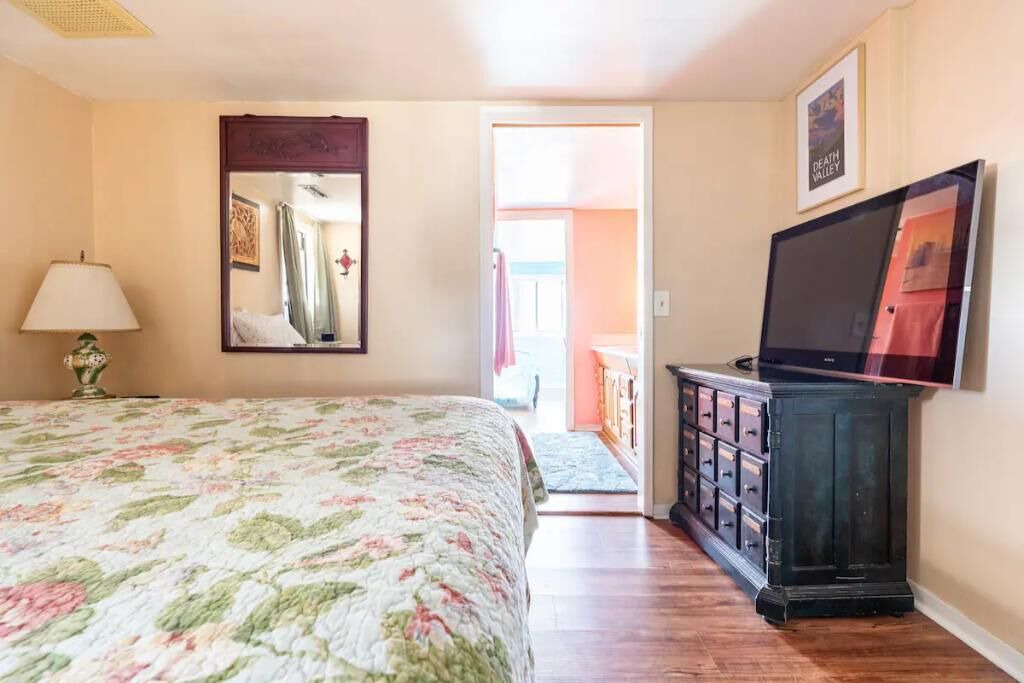 Photo of Bedroom in Lone Pine