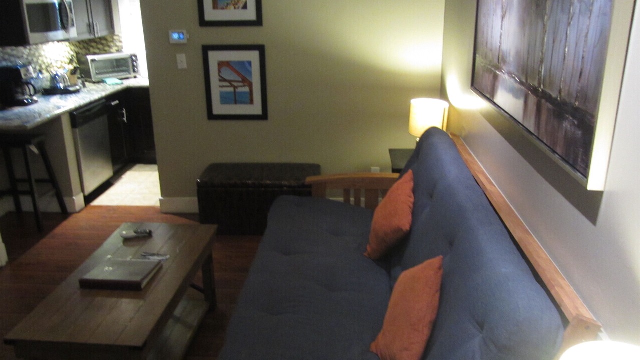 Photo of Livingroom in Lakeside Park