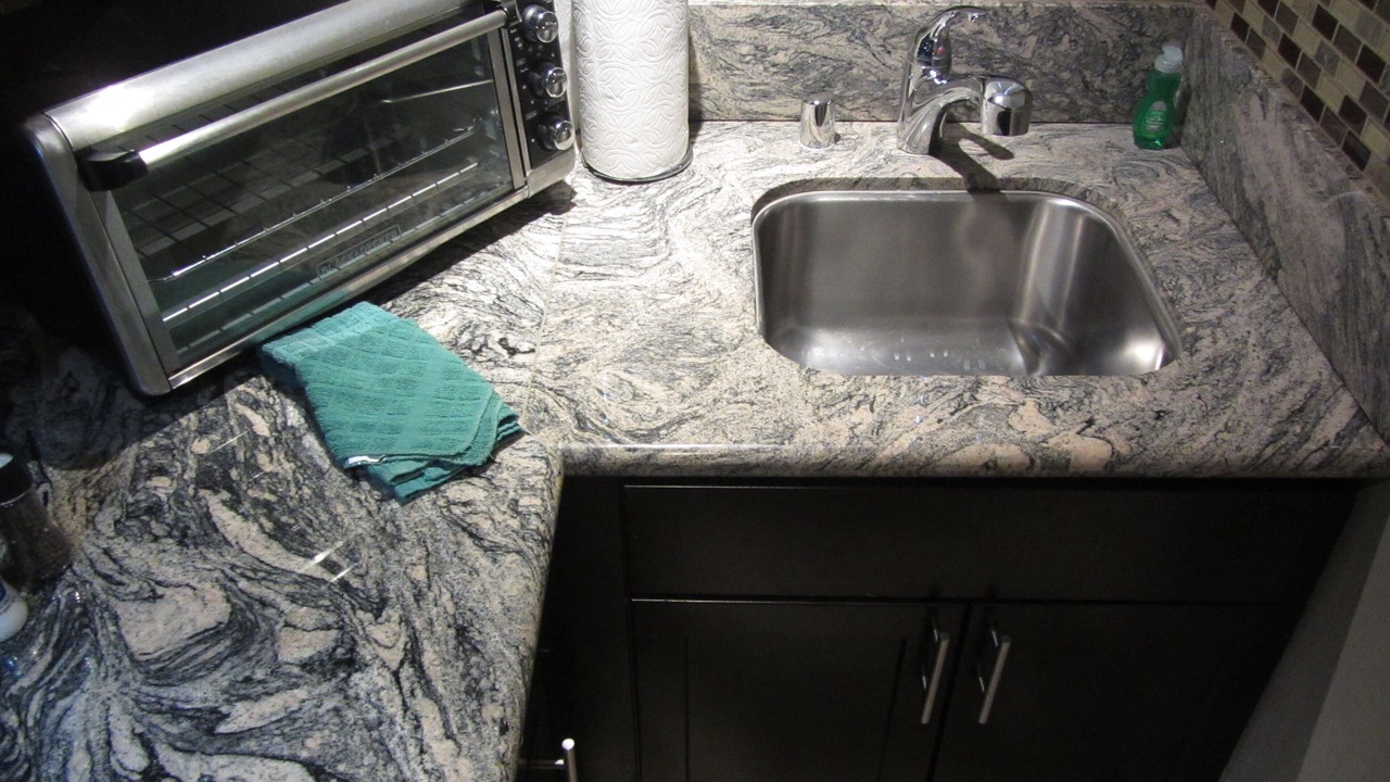 Photo of Kitchen in Lakeside Park