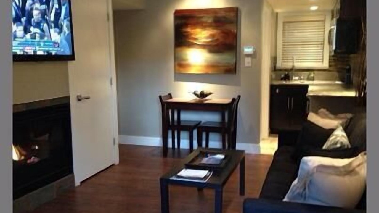Photo of Livingroom in Lakeside Park