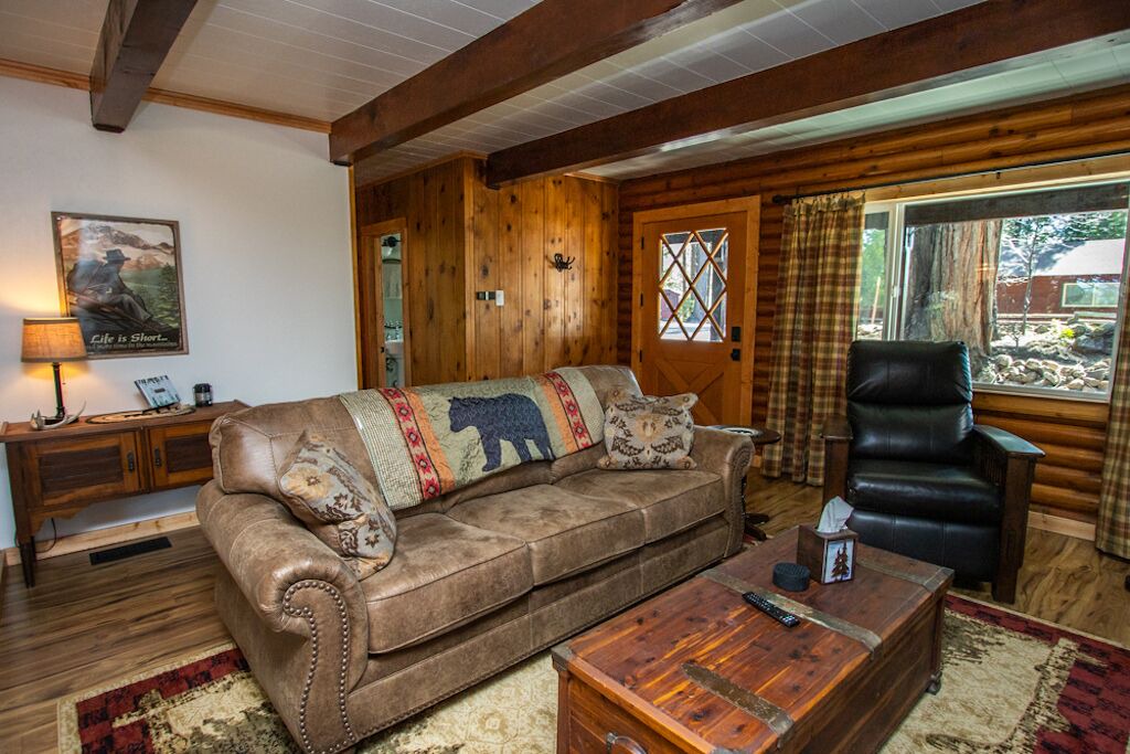 Photo of Livingroom in Mi-Wuk Village
