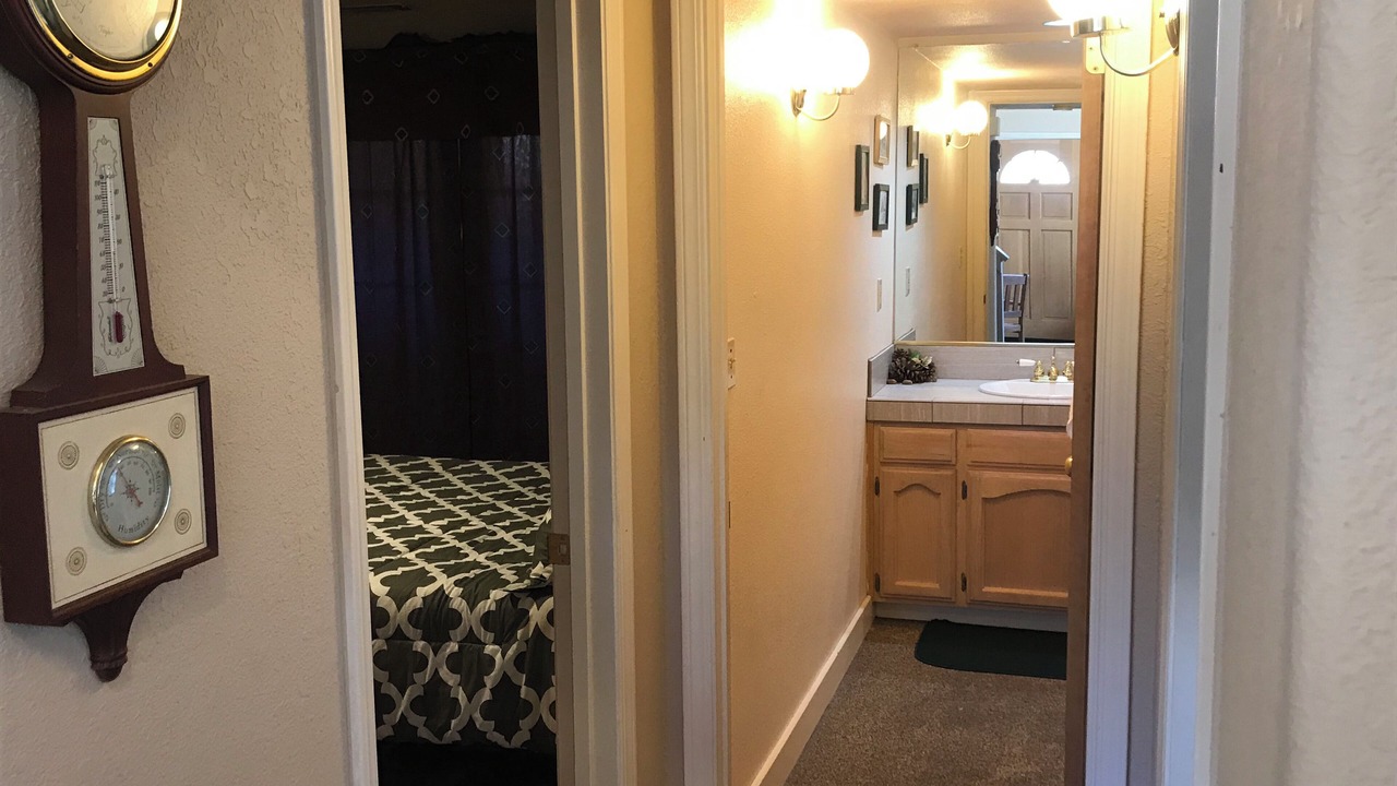 Photo of Bedroom in North Fork