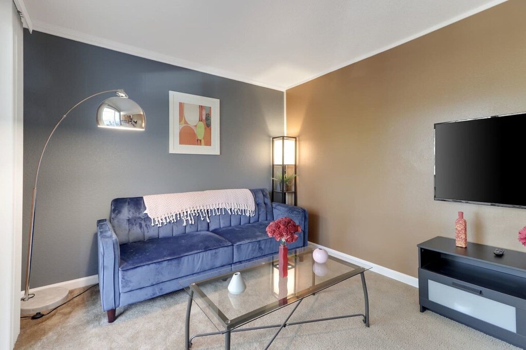 Photo of Livingroom in San Bruno