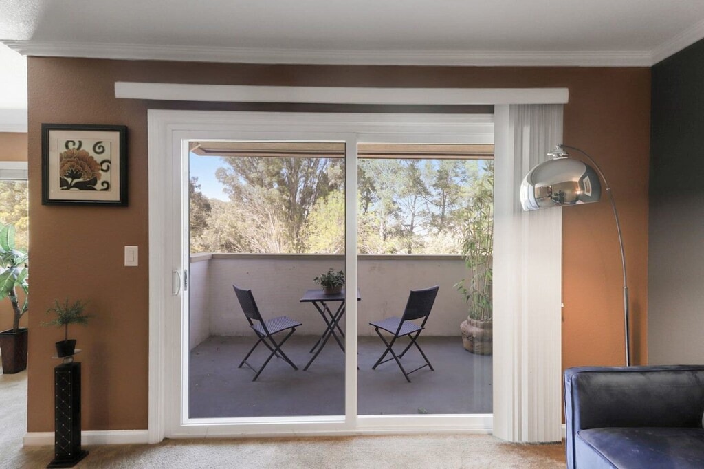 Photo of Livingroom in San Bruno