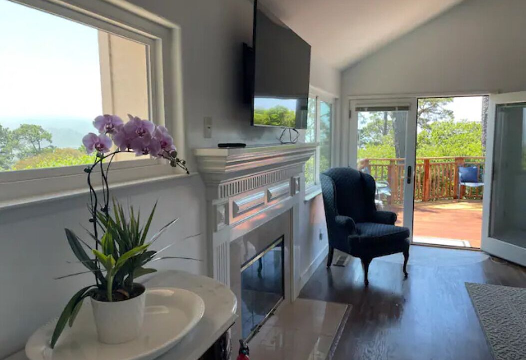 Photo of Patio Balcony in Northeast Carmel