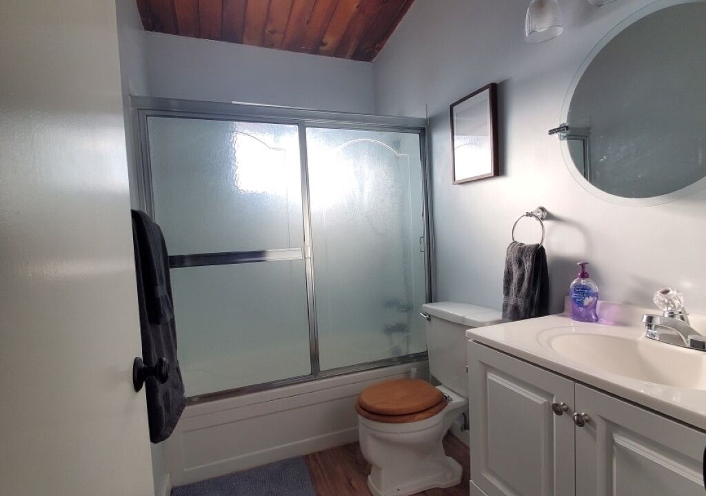 Photo of Bathroom in Bodfish